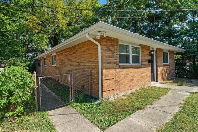 Building Photo - 962 Ferndale Pl