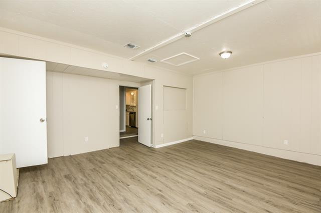 Building Photo - 1204 Thannisch Ct
