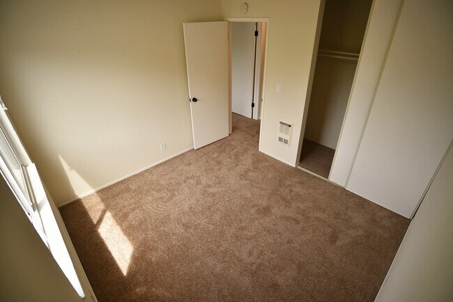 Foto del edificio - 2126 Lincoln Ave