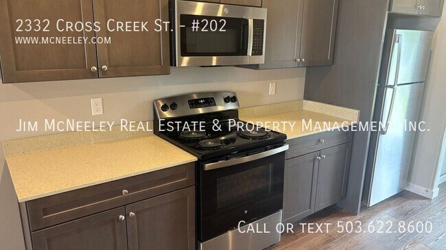 Foto del edificio - 2330 Cross Creek St