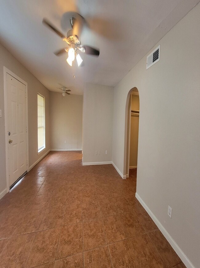 Building Photo - 7301 Jensen Dr