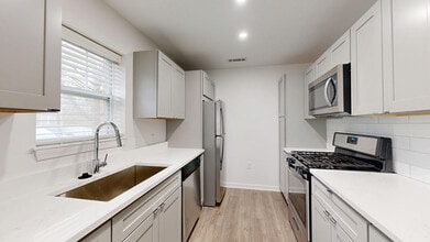 Interior Photo - Inwood West