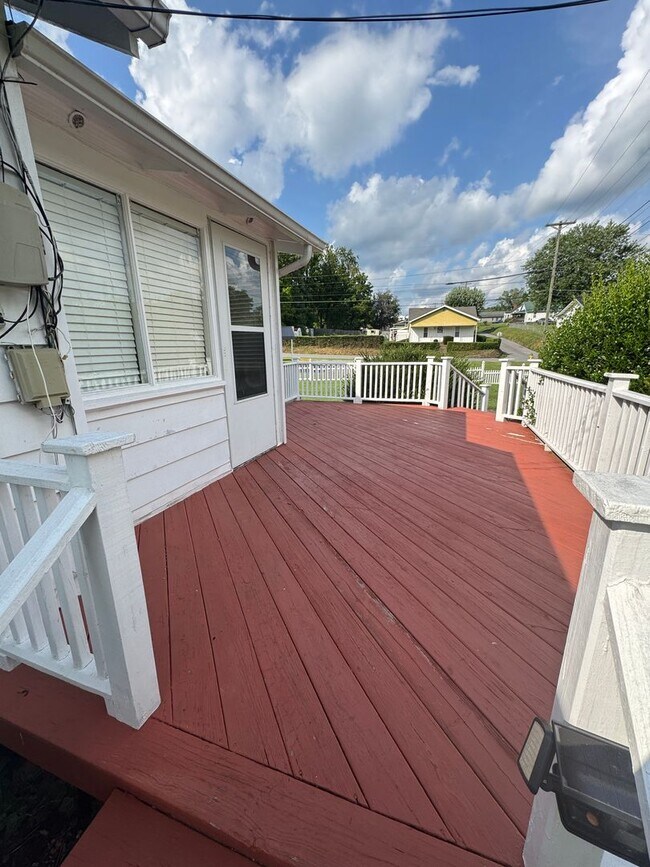 Foto del edificio - Charming home in the Heart of Bristol VA