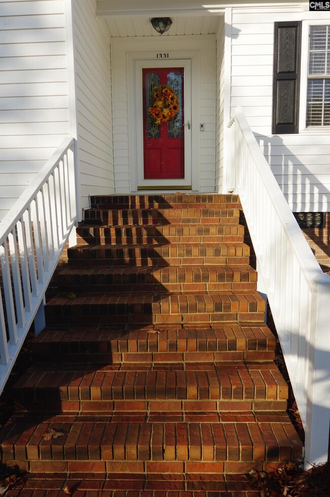 Building Photo - 1331 Camping Rd