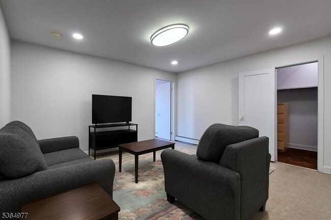 Building Photo - 38 Newark Pompton Tpke