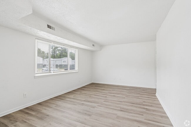 Foto del interior - Forest Village Apartments