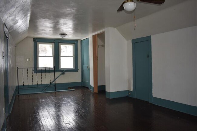 Foto del edificio - 1008 S Rd