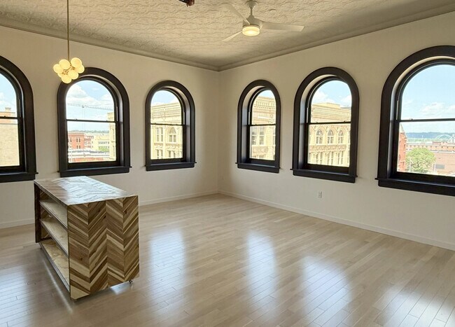 Foto del edificio - 799 Main St