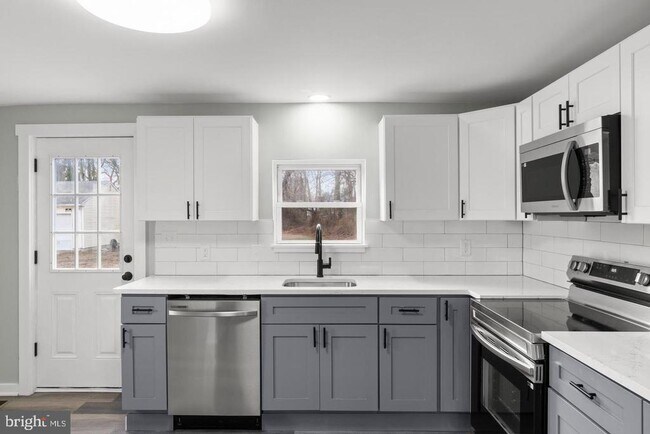 Foto del edificio - 47 S Academy St