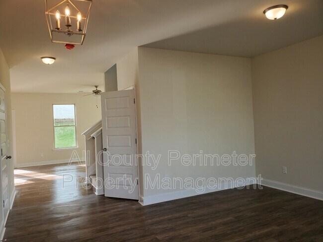 Foto del edificio - 304 Cornwell Wy