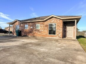 Building Photo - 2743 Smith Ferry Rd