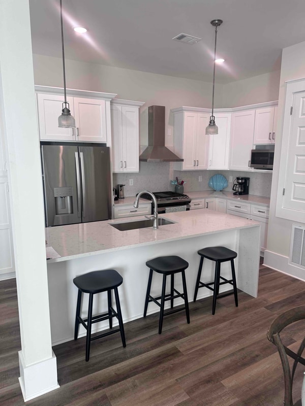 Building Photo - 546 Howard Ave