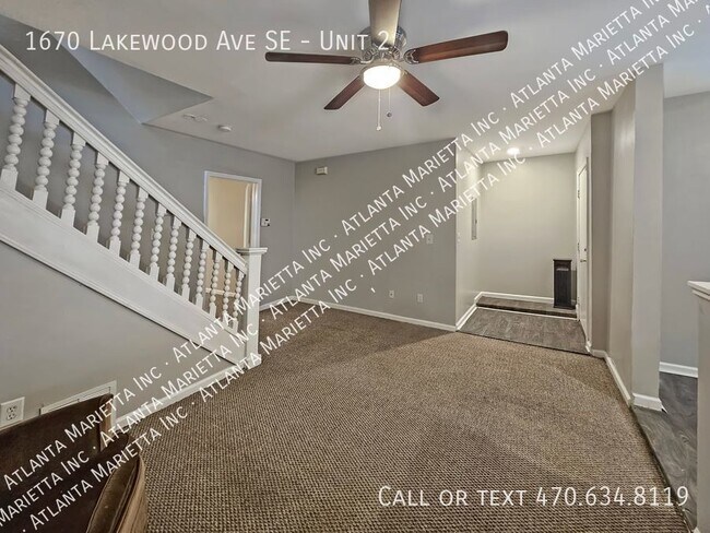 Building Photo - 3/2 Townhome - Vouchers Accepted