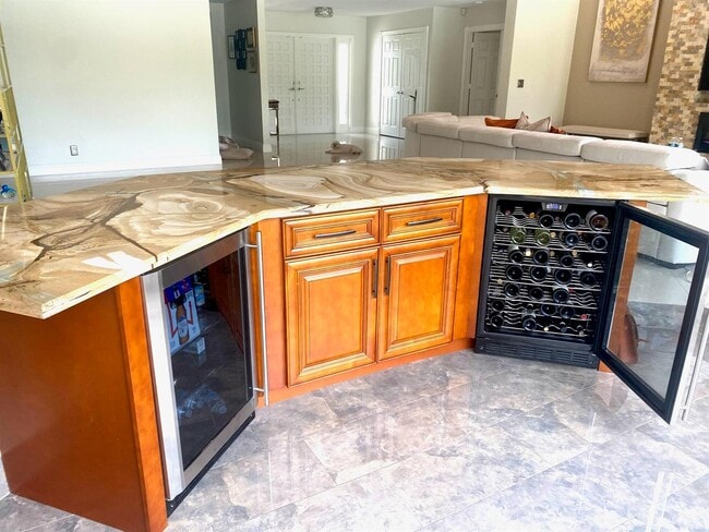 Building Photo - 10571 Boca Woods Ln