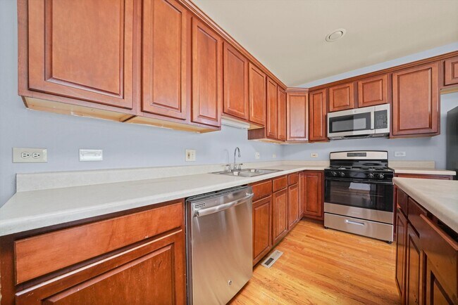 Foto del edificio - 6220 S Kenwood Ave