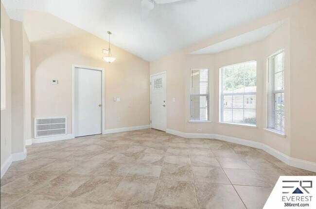 Building Photo - 28 Powder Horn Dr
