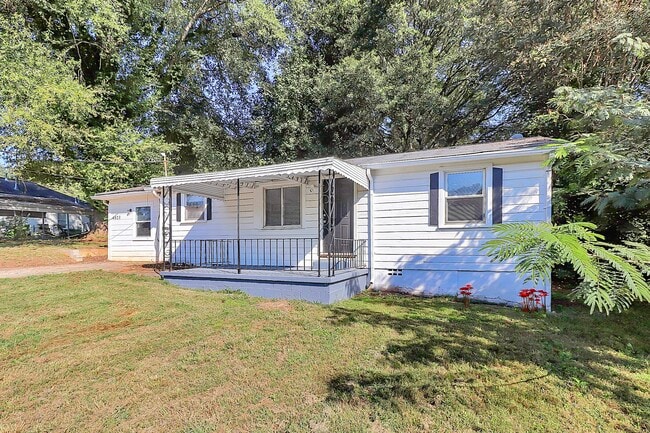 Building Photo - 4023 Brown Dr