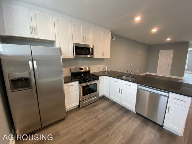 Building Photo - 3 br, 1.5 bath House - 5606 Florence Ave