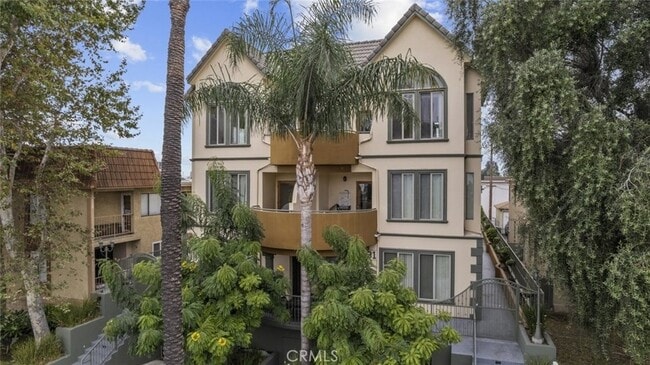 Building Photo - 231 E Burbank Blvd