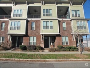 Building Photo - 3547 Spencer St