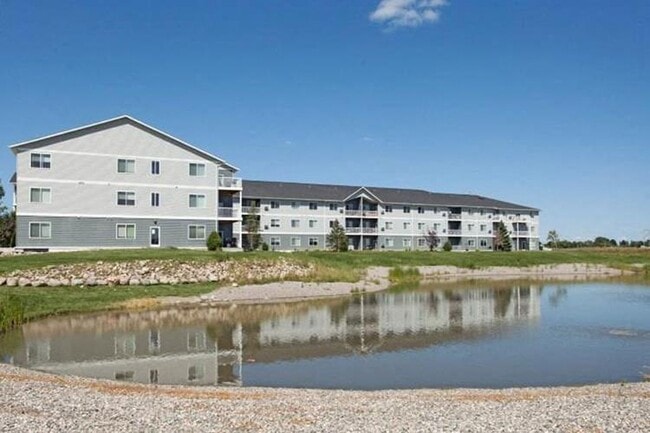 Building Photo - West Lake