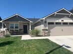 Foto principal - 1124 E Sailer Shores St