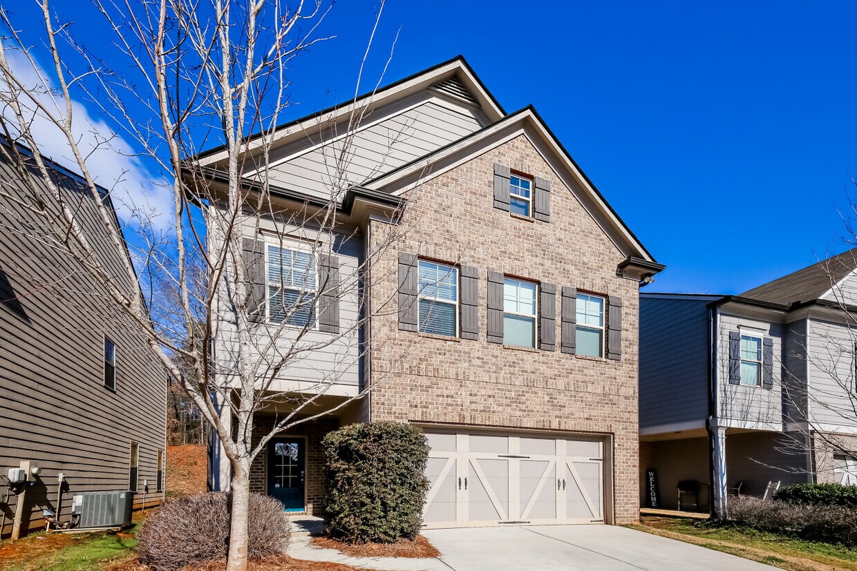 5156 Apple Grove Rd House Rental in Buford, GA