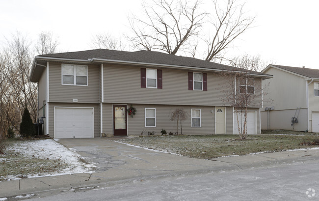 Building Photo - 201 NW 62nd Ter