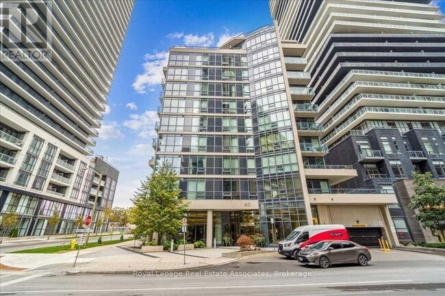 Photo du bâtiment - 60 Annie Craig Dr