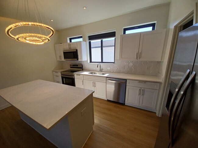 Foto del edificio - 3215 Fairfax St