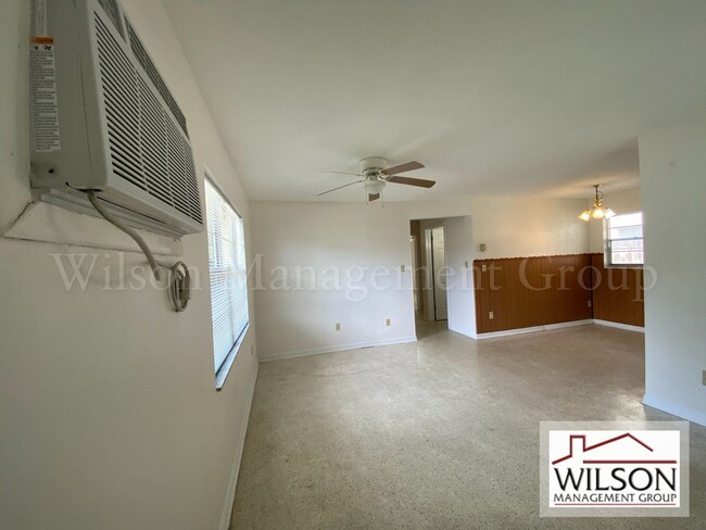 Building Photo - 2 br, 1 bath House - 5 Winter Park Street E.