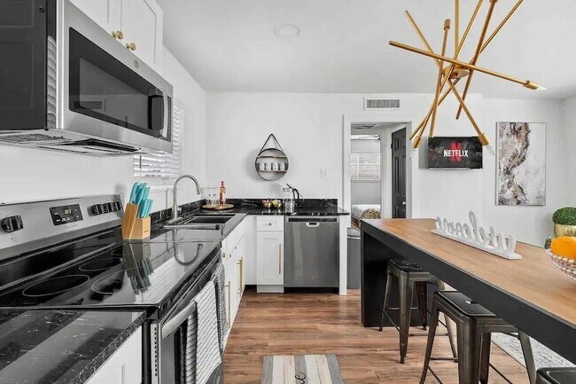 Foto del edificio - 4811 Live Oak St