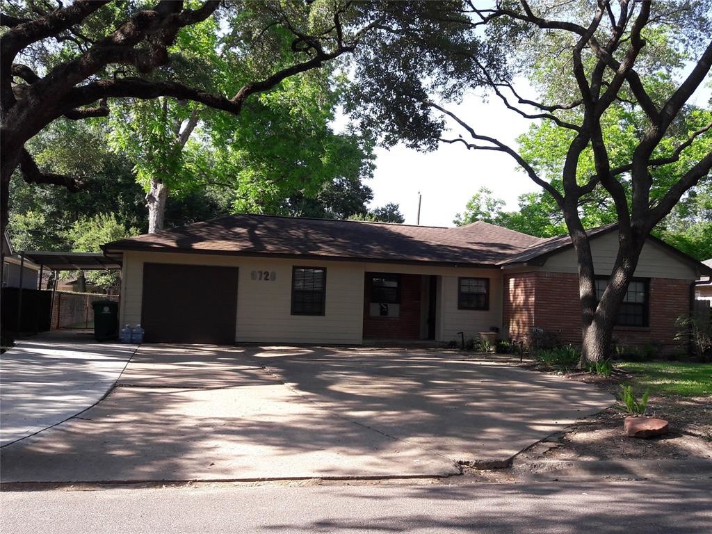 Primary Photo - 9726 Pine Lake Dr