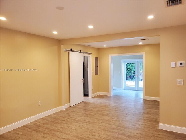 Foto del edificio - 2375 SW 21st Ter