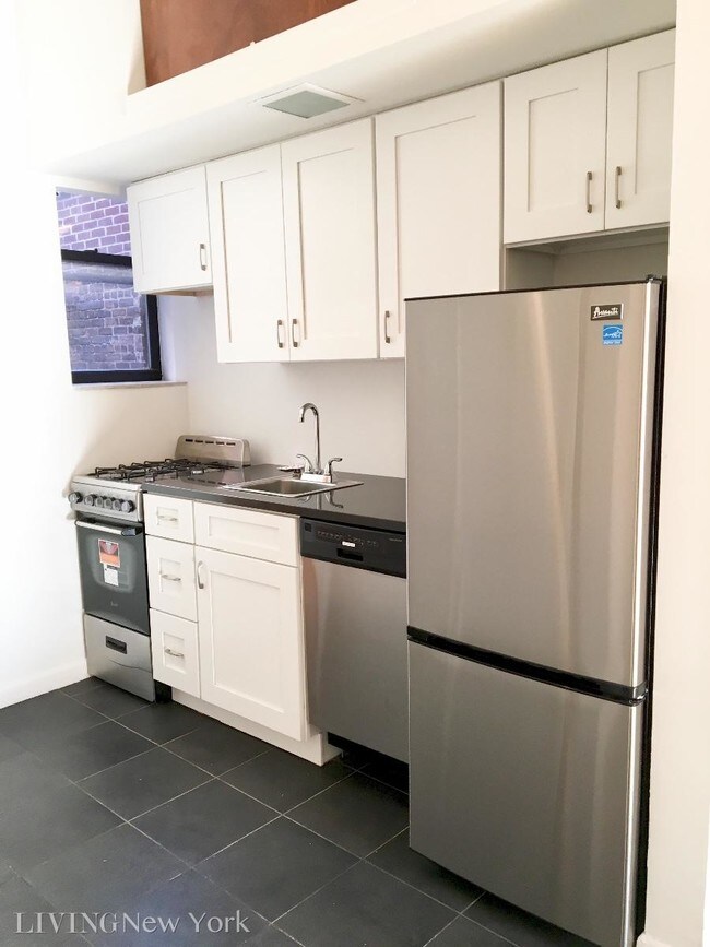 Foto del edificio - 224 E 27th St