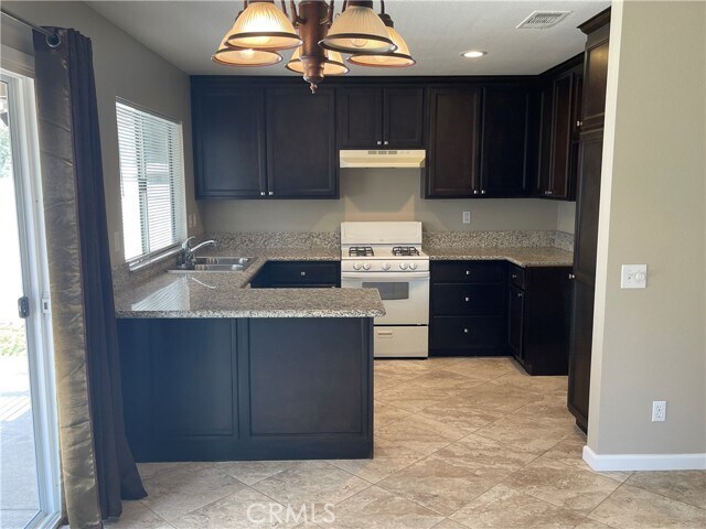 Foto del edificio - 28583 Village Lakes Rd