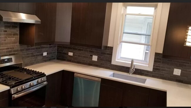 Foto del edificio - 3025 S Poplar Ave