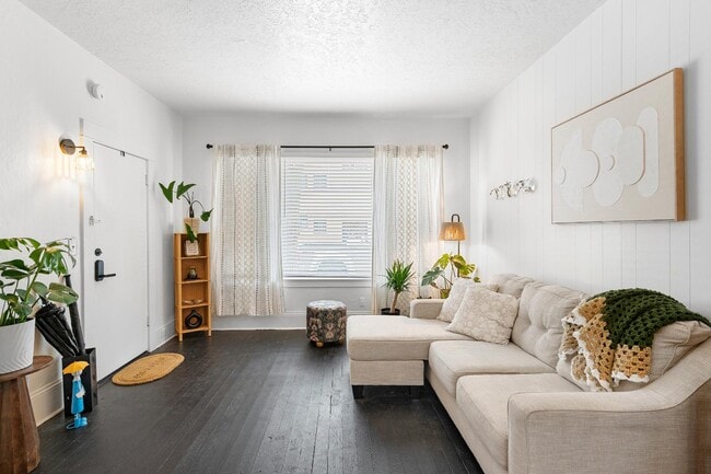 Photo - 832 SE 29th Ave Apartment