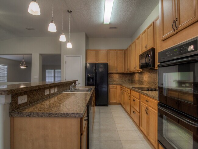 Foto del edificio - 3852 Cedar Bluff Ln