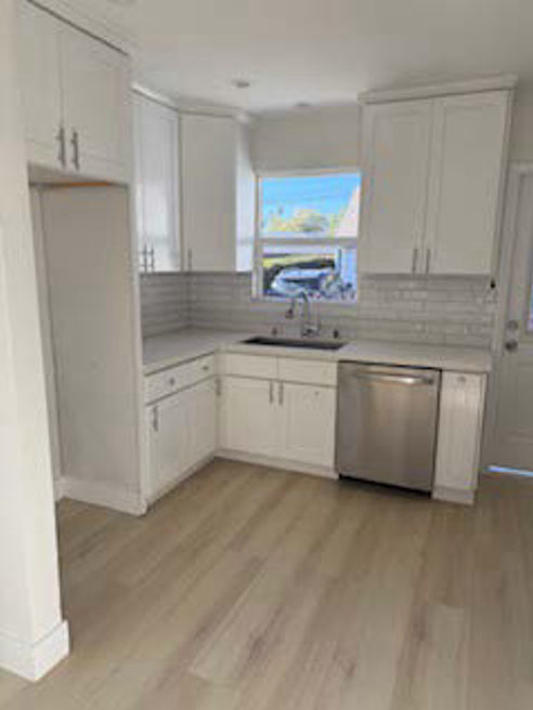 cocina - 1235 N Allen Ave