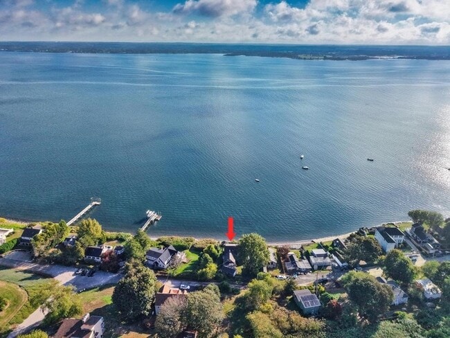 Photo - 73 Bayside Ave House