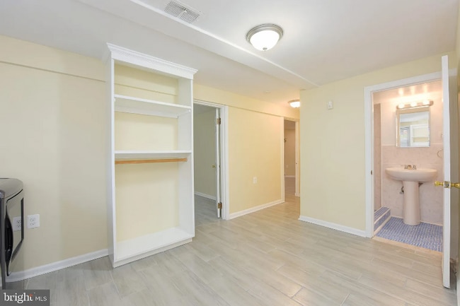 Building Photo - 3711 Crystal Ln