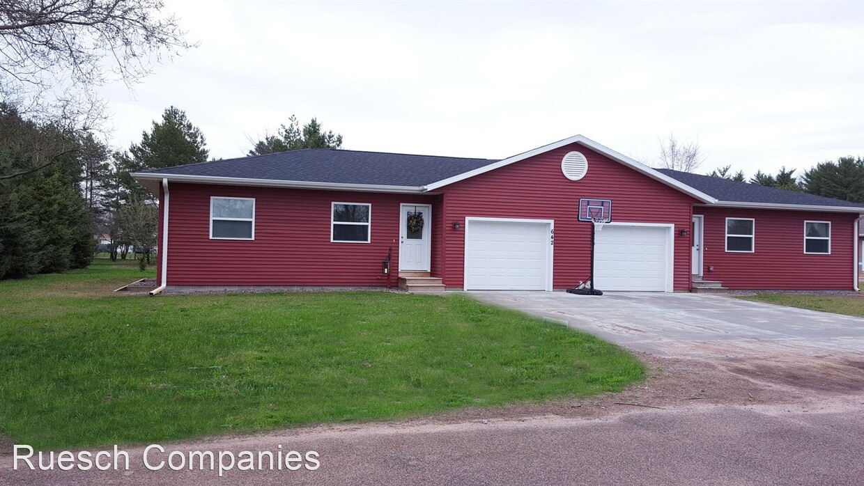 Primary Photo - 3 br, 2 bath House - 640 22nd Street North