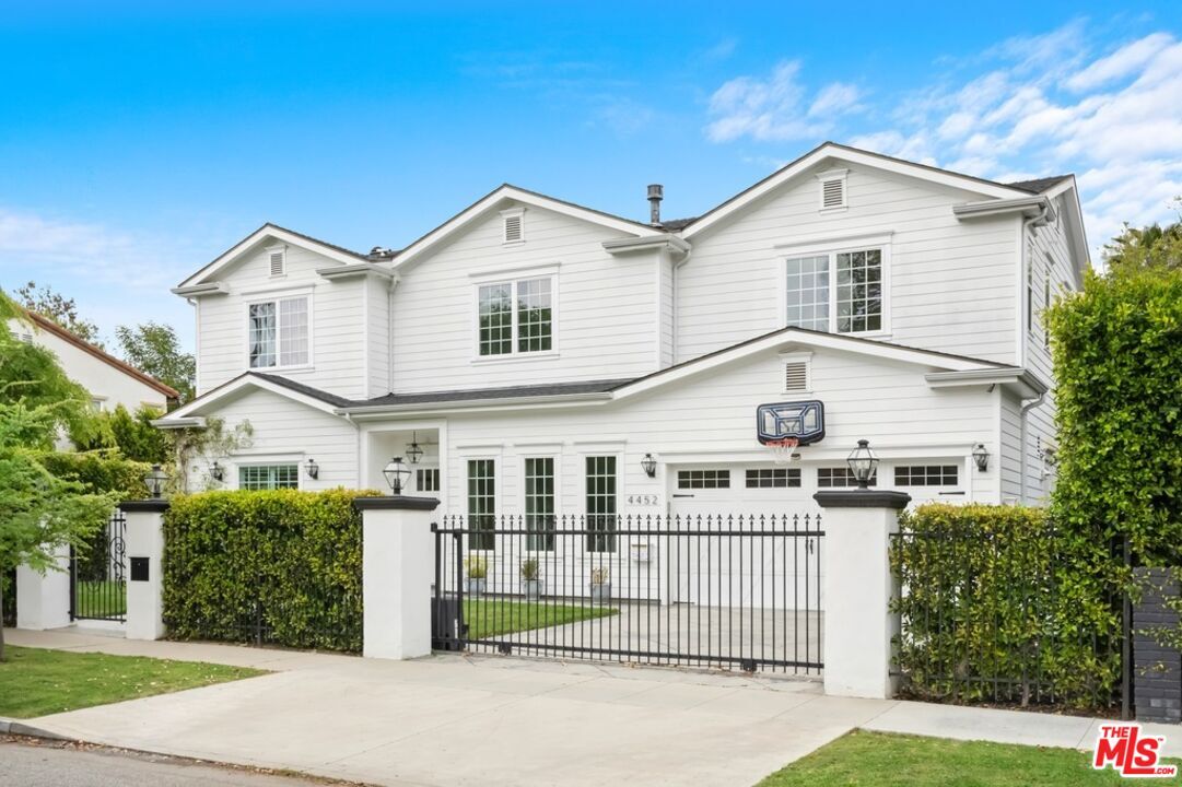 Foto principal - 4452 Bellingham Ave