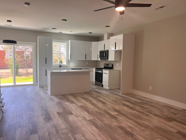 Building Photo - 1049 Technology Dr
