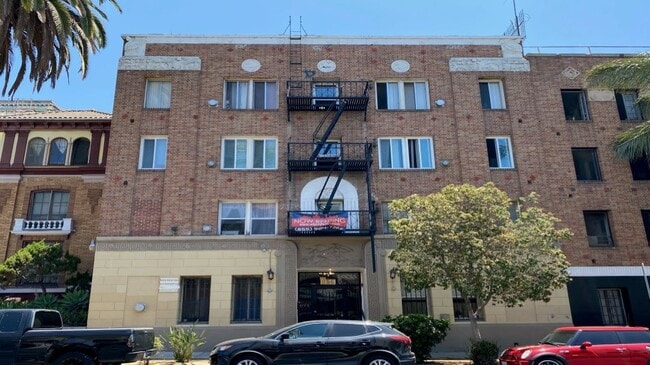 Foto del edificio - 3170 - 856 S. Catalina St.