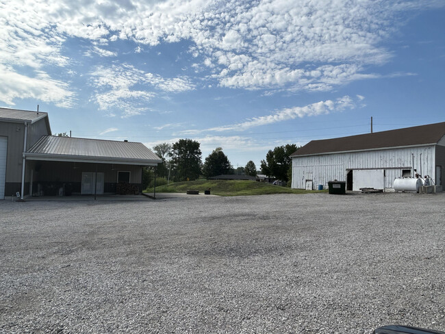 Building Photo - 3700 Centreville Ave