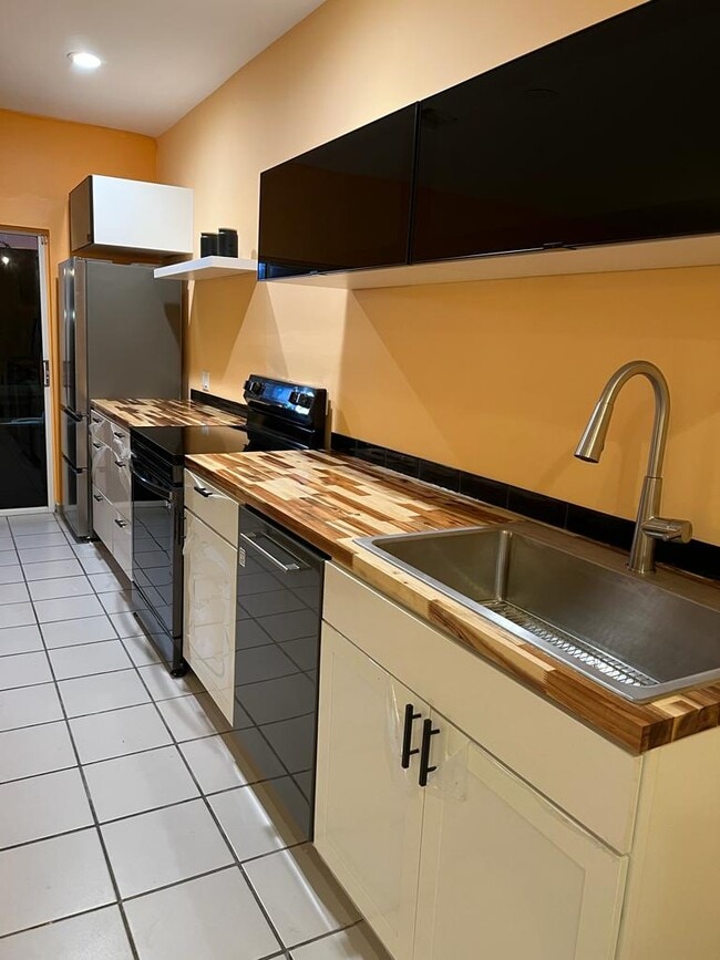 Foto del edificio - 8888 SW 136th St