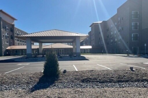 Entrada principal - Serenity Shores Apartments