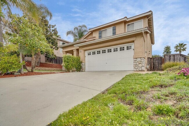 2 Car Garage - 607 Hillhaven Dr